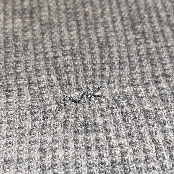 Michael Kors Men's wool blend sweater. EUC - Picture 3 of 9